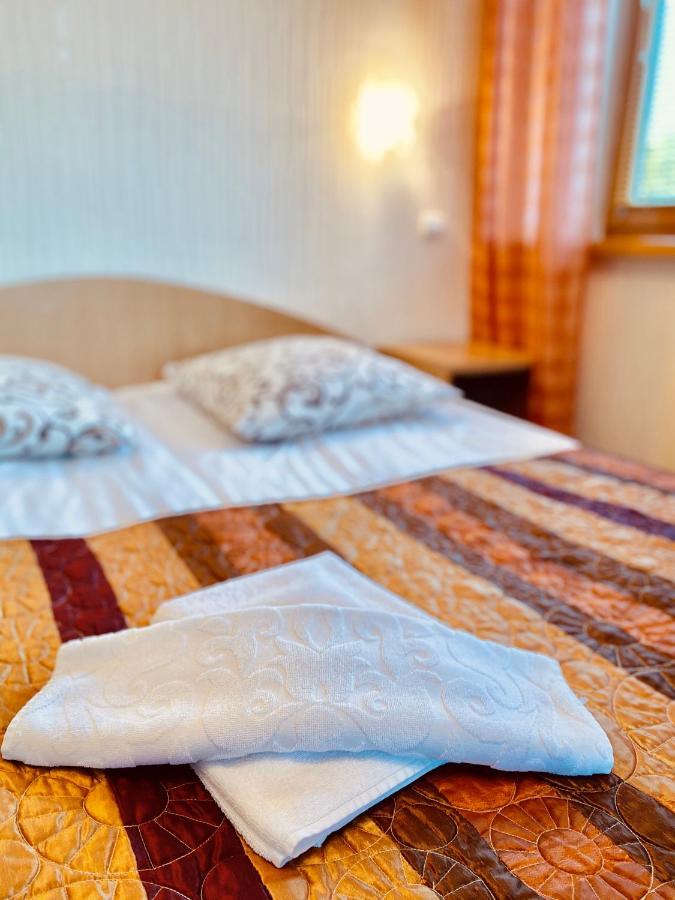 Akmuo Ant Akmens Hotel Šventoji Eksteriør billede